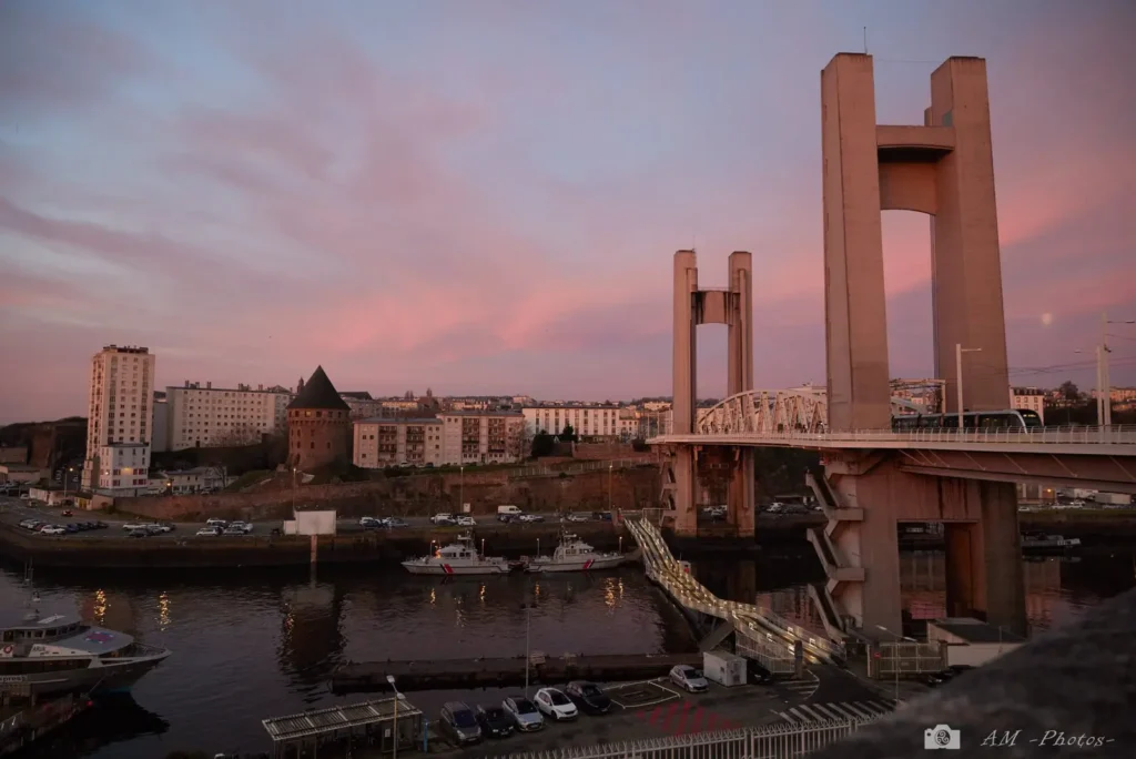 Lever de soleil_Pont de Recouvrance_Brest_B retagne_Finistère_2